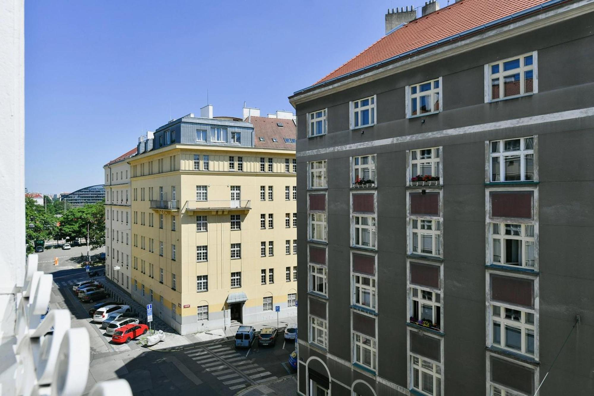 Modern Apartment - Prague Centre Екстериор снимка